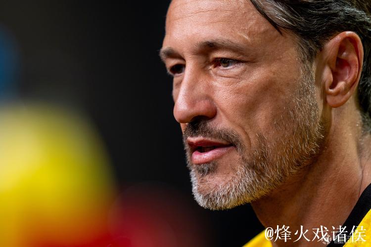 科瓦奇认为施洛特贝克的不满情绪属正常,埃姆雷- 科瓦奇认为施洛特贝克的不满情绪属正常,埃姆雷-